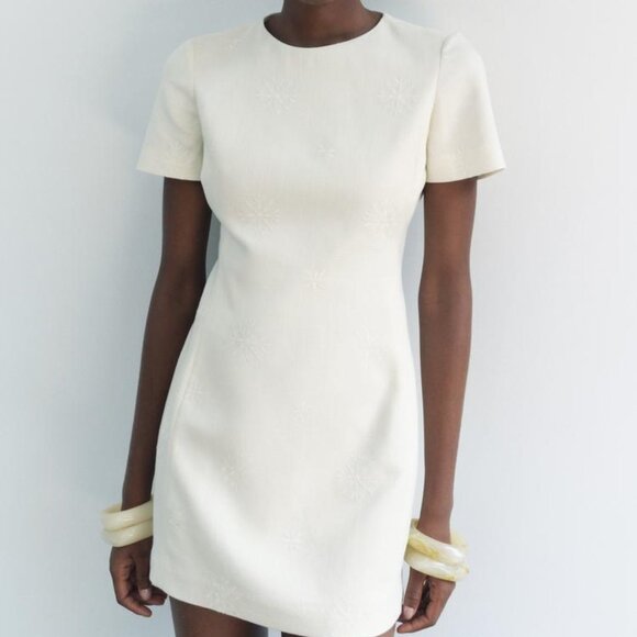 Zara EMBROIDERED MINI DRESS ZW COLLECTION M - Picture 1 of 10